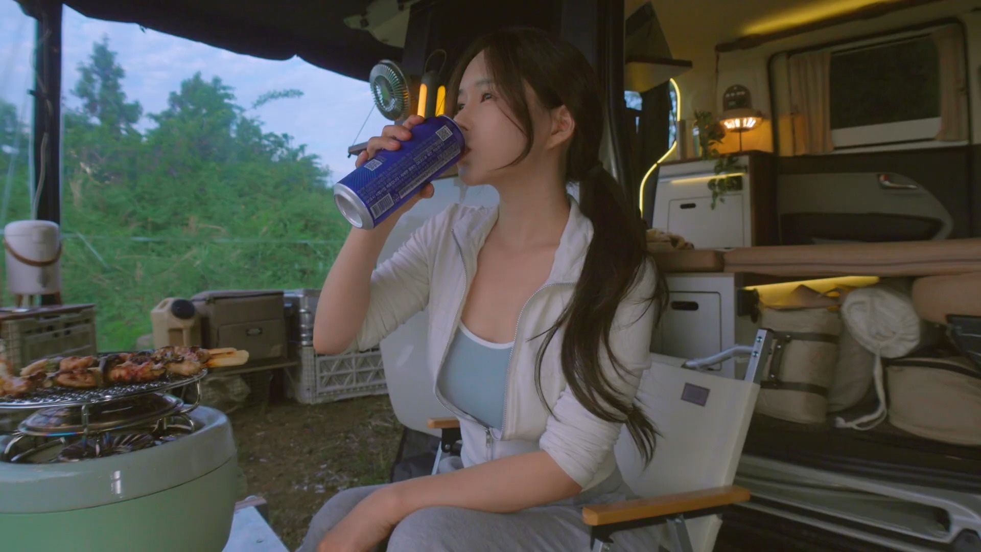 国家移民管理局：上半年免签入境外国人1364万人次，同比上升53.9%